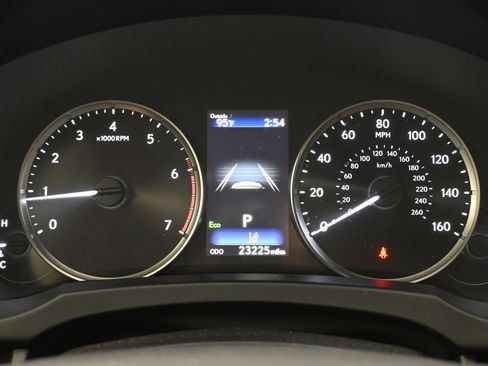 Used 2025 Lexus IS 300 w/ Premium Package RWD image 19