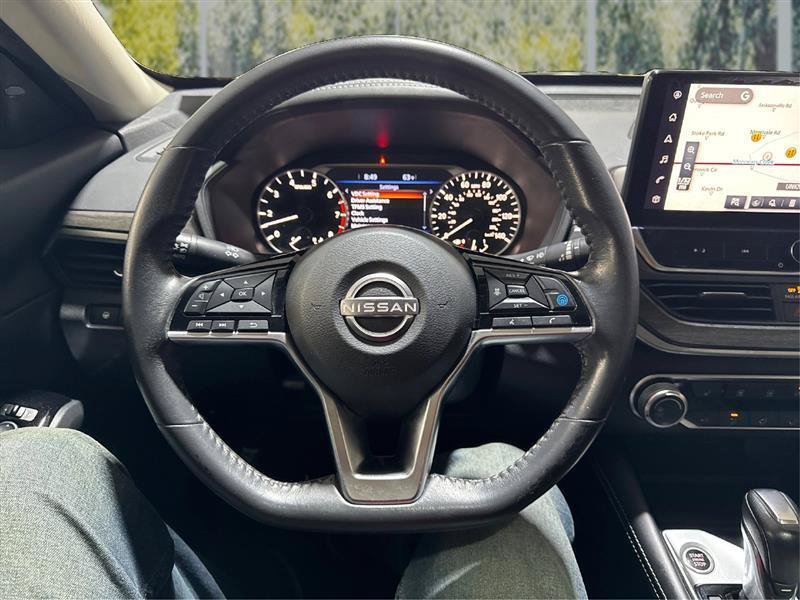 Used 2023 Nissan Altima 2.5 SV w/ SV Premium Package AWD/4WD image 18