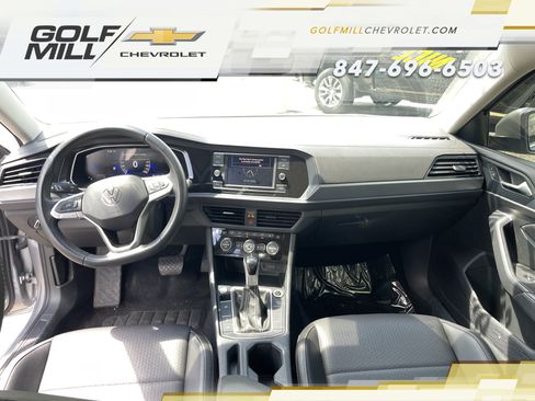 Used 2024 Volkswagen Jetta SE FWD image 28