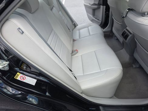 Used 2015 Toyota Camry XLE image 15