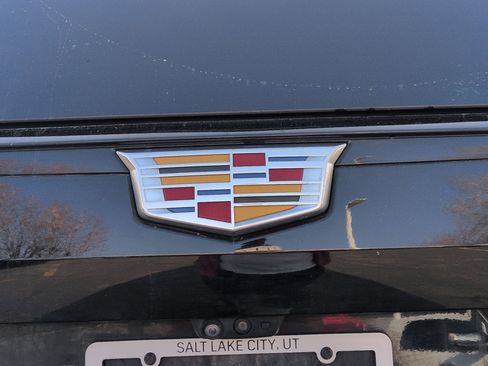 Used 2022 Cadillac Escalade ESV Sport w/ Touring Package image 13