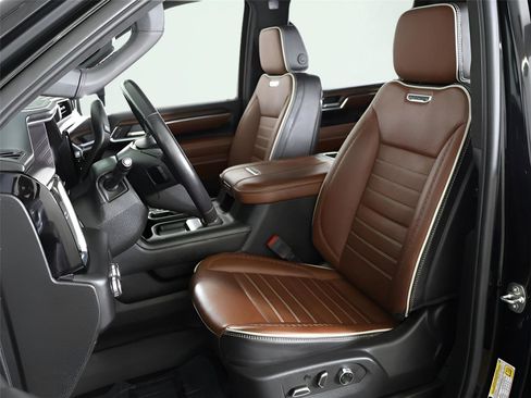 Used 2024 GMC Sierra 3500 Denali Ultimate image 36