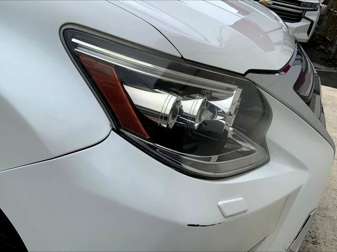 Used 2017 Lexus GX 460 AWD/4WD image 32