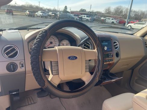 Used 2004 Ford F150 Lariat image 9