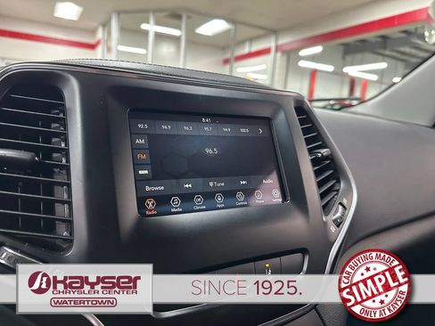 Used 2021 Jeep Cherokee Latitude Lux AWD/4WD image 20