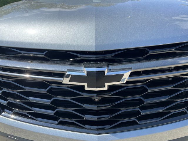 Used 2023 Chevrolet Traverse Premier w/ Redline Edition FWD image 32