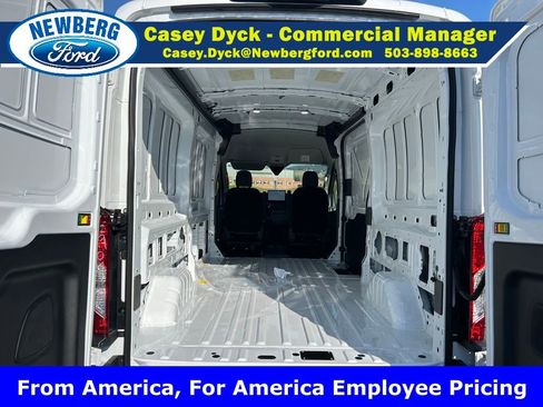 New 2026 Ford Transit 250 148 Medium Roof RWD image 9
