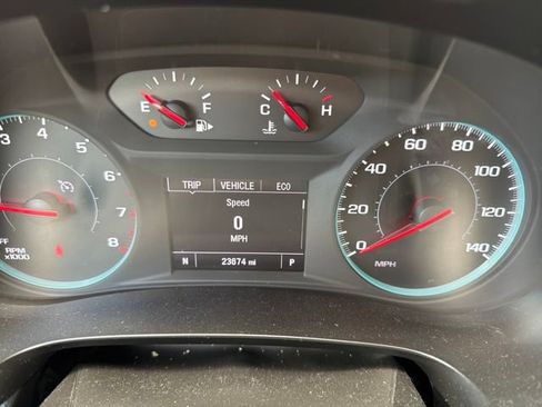 Used 2025 Chevrolet Malibu LT FWD image 19