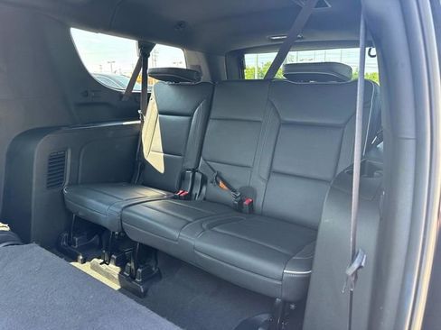 Used 2024 Chevrolet Suburban Premier AWD/4WD image 16