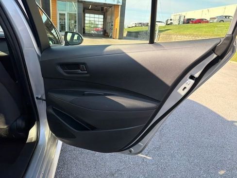 Used 2025 Toyota Corolla LE FWD image 29