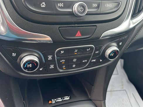 Used 2019 Chevrolet Equinox Premier image 13