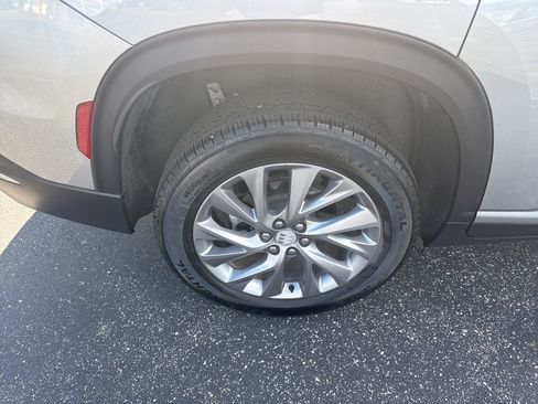 Used 2025 Buick Enclave Preferred image 18