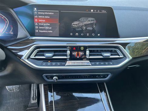 Used 2019 BMW X5 xDrive40i w/ M Sport Package image 25