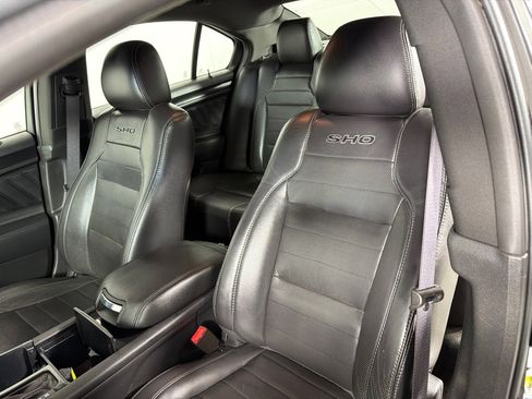 Used 2013 Ford Taurus SHO image 13