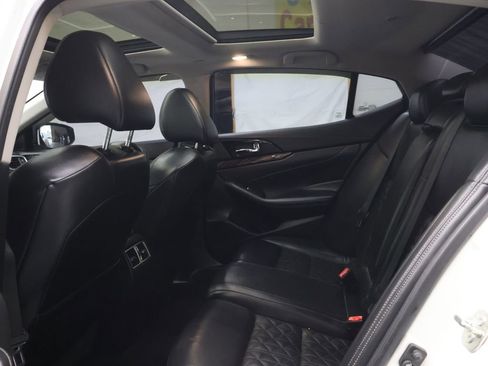 Used 2016 Nissan Maxima Platinum image 15