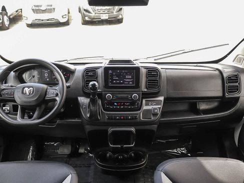 Used 2025 RAM ProMaster 2500 w/ Convenience Group FWD image 12
