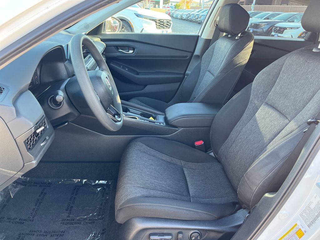 Used 2024 Honda Accord EX image 17