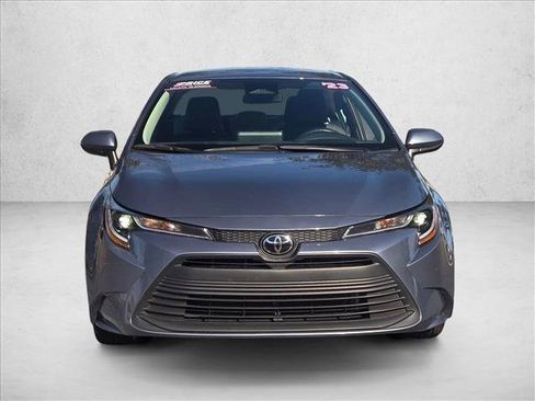 Used 2023 Toyota Corolla LE image 2