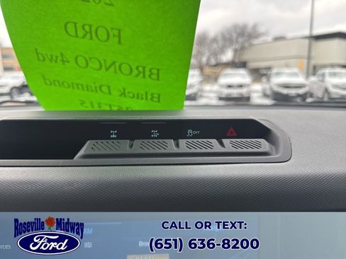 Used 2024 Ford Bronco Black Diamond image 23