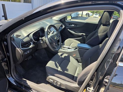 Used 2024 Chevrolet Malibu LT FWD image 22