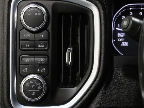 Used 2021 GMC Sierra 1500 SLT w/ SLT Premium Plus Package image 11