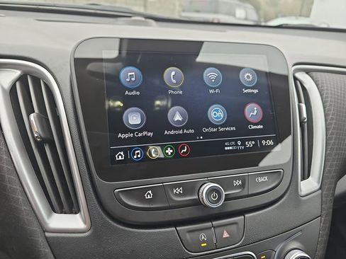 Used 2025 Chevrolet Malibu LT image 24