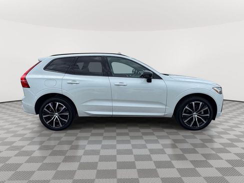 Used 2024 Volvo XC60 B5 Plus w/ Protection Package Premier AWD/4WD image 3