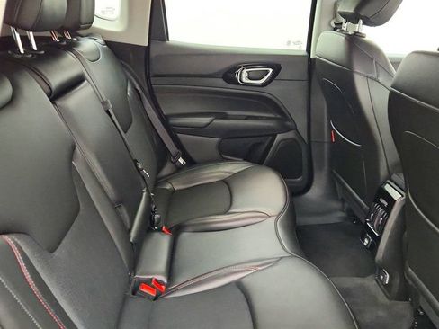 Used 2022 Jeep Compass Trailhawk AWD/4WD image 22