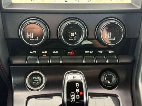 Used 2019 Jaguar F-TYPE R AWD/4WD image 30