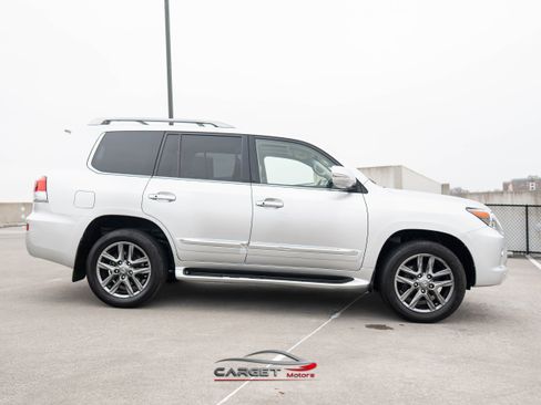 Used 2014 Lexus LX 570 4WD image 8