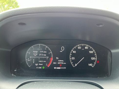 Used 2023 Honda HR-V EX-L image 8