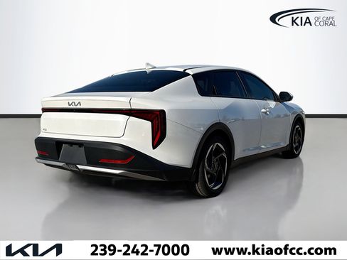 New 2025 Kia K4 EX image 5