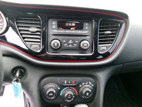 Used 2016 Dodge Dart SXT image 13