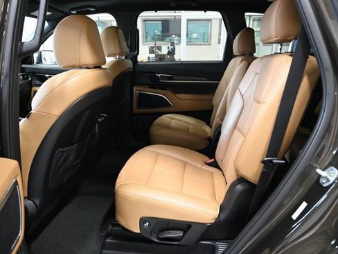 Used 2021 Kia Telluride SX image 11