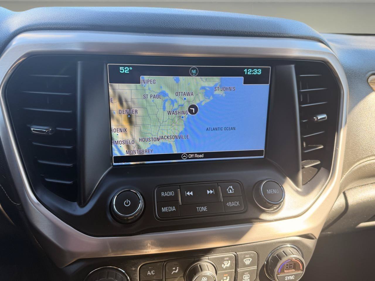 Used 2019 GMC Acadia Denali AWD/4WD image 12