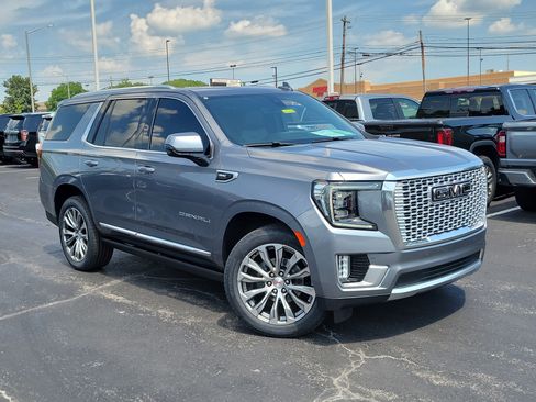 Used 2021 GMC Yukon Denali w/ Denali Premium Package AWD/4WD image 34
