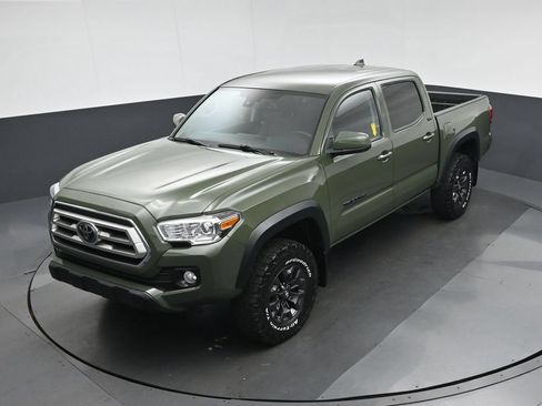 Used 2021 Toyota Tacoma SR5 w/ Trail Edition AWD/4WD image 57