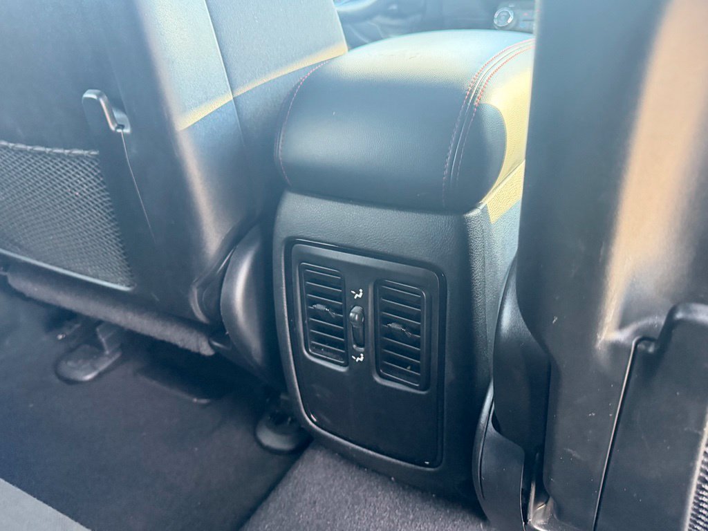 Used 2025 Dodge Durango GT AWD/4WD image 37