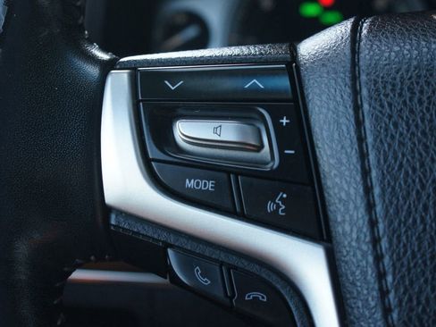 Used 2021 Toyota Land Cruiser image 11