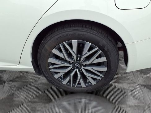 Certified 2025 Nissan Altima 2.5 SV FWD image 21