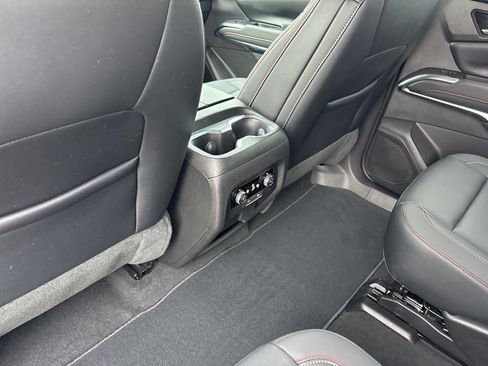 Used 2025 Chevrolet Traverse Z71 w/ Driver Confidence Package image 20