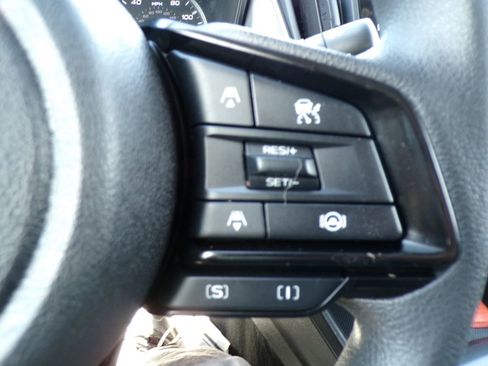 Used 2024 Subaru Crosstrek 2.0i Premium image 25