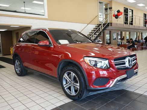 Used 2017 Mercedes-Benz GLC 300 4MATIC image 18