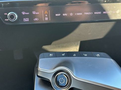 Used 2023 Kia EV6 Wind image 27