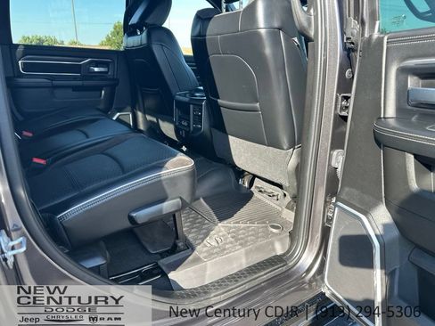 Used 2023 RAM 2500 Laramie AWD/4WD image 13