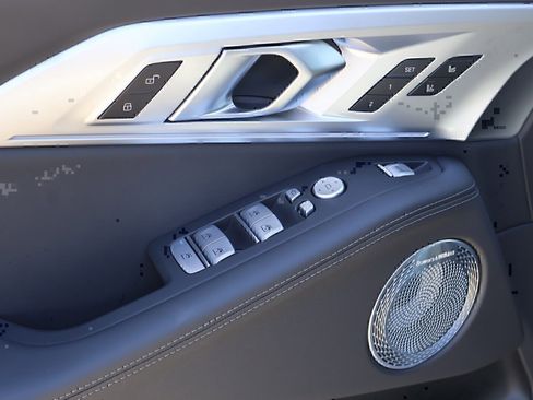 Used 2024 BMW XM image 13