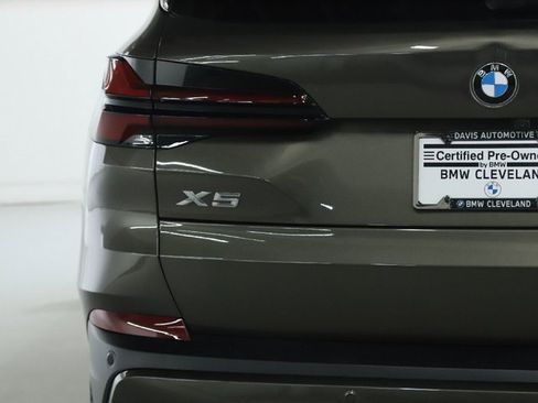 Certified 2025 BMW X5 xDrive40i w/ Premium Package image 45