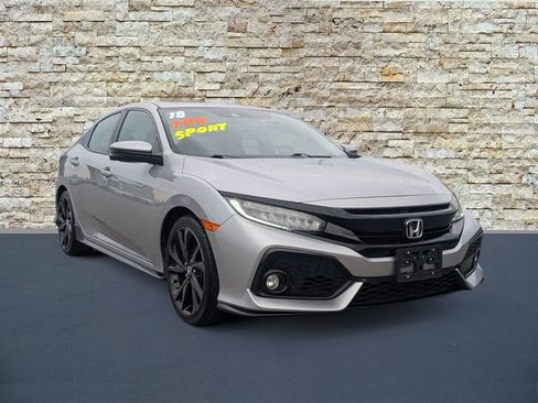 Used 2018 Honda Civic Sport Touring image 2