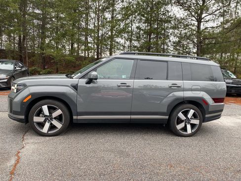 Used 2024 Hyundai Santa Fe Limited image 3