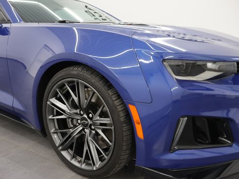 Used 2023 Chevrolet Camaro ZL1 RWD image 23